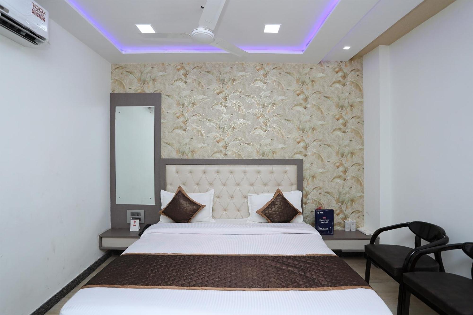 Oyo Hotel Vaishnavi Heritage Inn Агра Екстер'єр фото