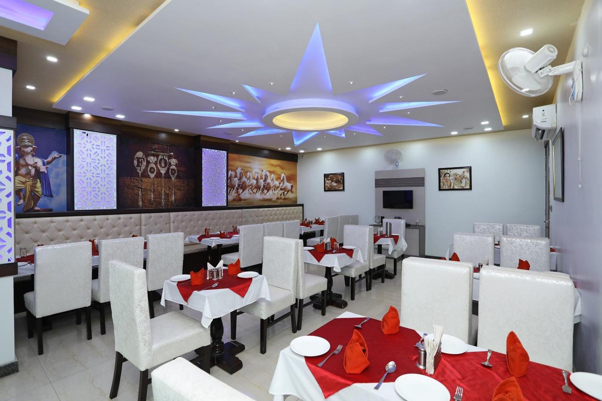 Oyo Hotel Vaishnavi Heritage Inn Агра Екстер'єр фото